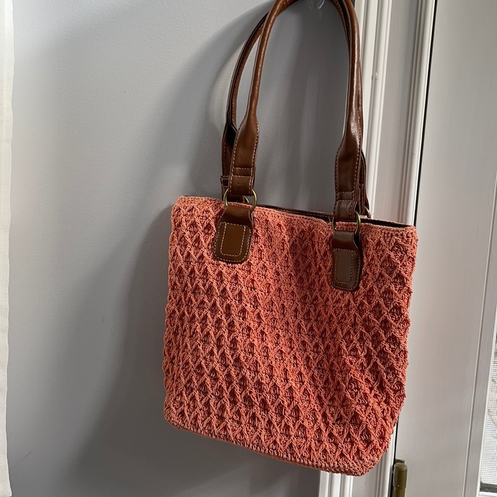 Coral purse